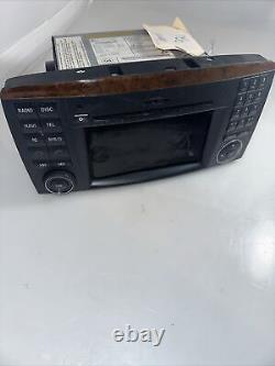 09-13 Mercedes W251 R320 R350 Command Head Unit Navigation Radio CD Player OEM