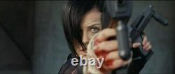 Aeon Flux (2005) Charlize Theron Stunt Sub machine Gun Prop Screen Used With COA