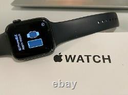 Apple Watch SE 44mm Space Gray Black GPS CRACKED SCREEN WORKS Original Packaging