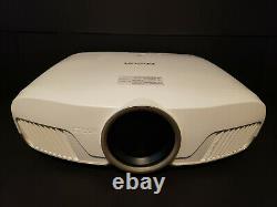 Epson 5040UB Home Cinema Projector. 14 Hours on original lamp. Includes Screen