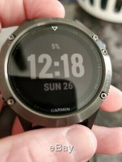 Garmin fenix 5 brand new screen and aftermarket band (included original bands)