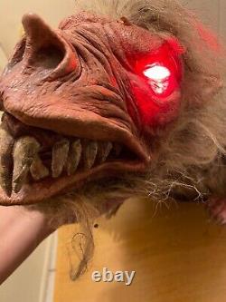 Horror prop Screen used GIANT MONSTER RAT PUPPET with LIGHT UP EYES. OMG