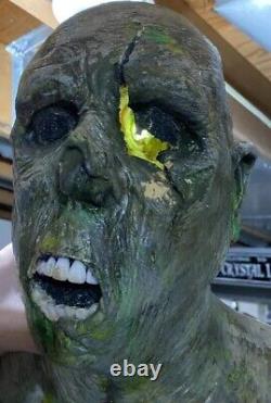 Land Of The Dead Movie Prop Screen Used Hero Costume + Zombie Bust WithCOA Romero