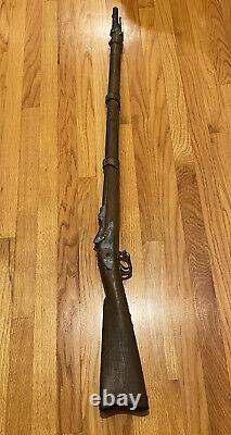 RARE The Mask of Zorro & The Patriot Screen Used Flintlock Rifle Prop with COA