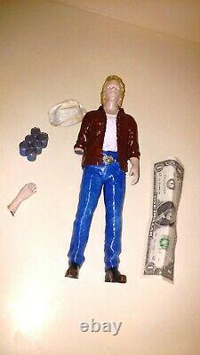 Screen used KEVIN BACON/VALENTINE MCKEE FIGURE. TREMORS 2018 TV PILOT. WOW