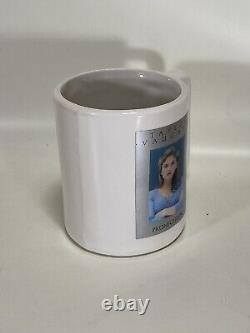 Taylor Vaughn Prom Queen Mug She's All That Movie Screen Used Prop